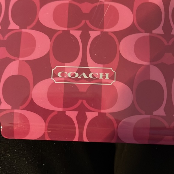 Coach Bordeaux/Tan hard plastic For iPad Case 2 or 3. - Picture 7 of 7